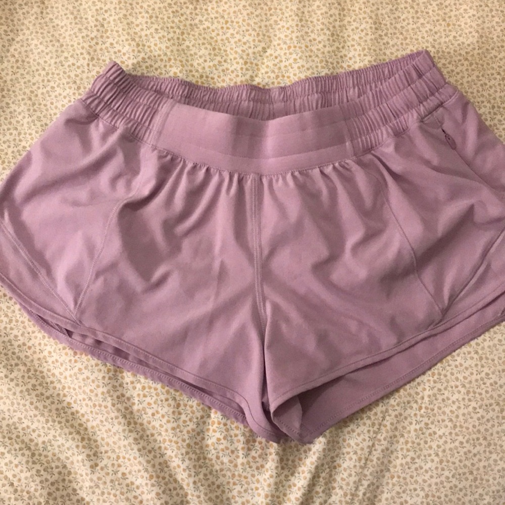 Lululemon shorts - Hotty Hot 2.5”
